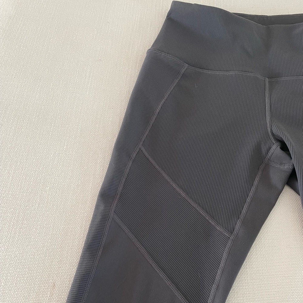New Zella leggings. Gray Forged size M (8-10) with tummy control.